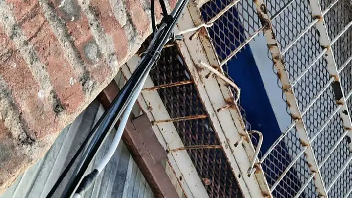 Policía imputado en Neuquén: lo acusan de liberar una zona para facilitar la fuga de cuatro presos