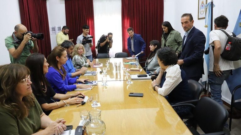 ATEN exige una mejora salarial y espera una oferta del Gobierno neuquino
