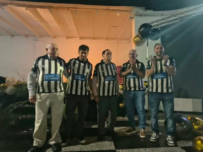 Cipolletti celebró sus 100 años con un emotivo brindis en su sede