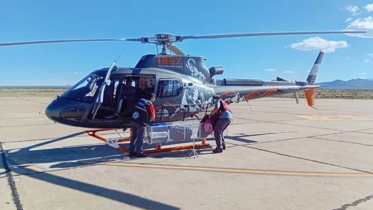 Helicóptero que participó en la evacuación del poblador de Aguada del Sapo