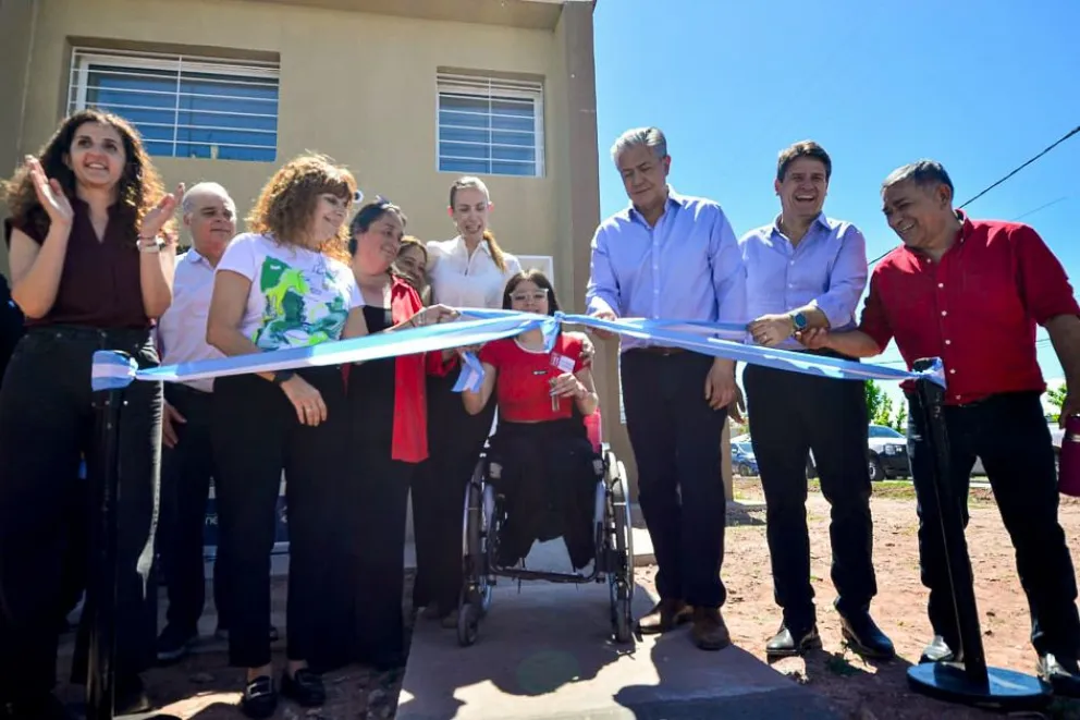Entrega de viviendas en el sector Z1 de Neuquén capital