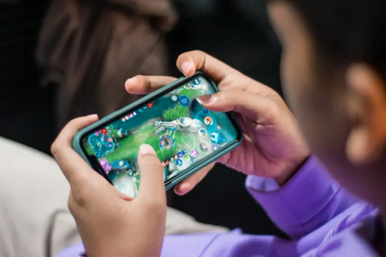 Los juegos de Xbox One llegan al iPhone y Mac: cómo funciona Utsuro