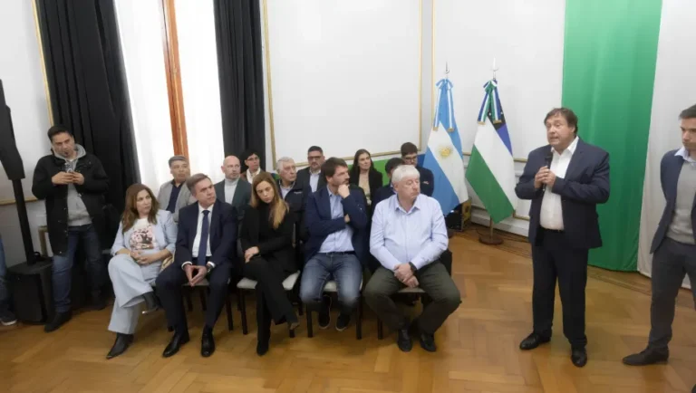 Río Negro pagará en noviembre la coparticipación adicional a 14 municipios: montos y detalles del acuerdo