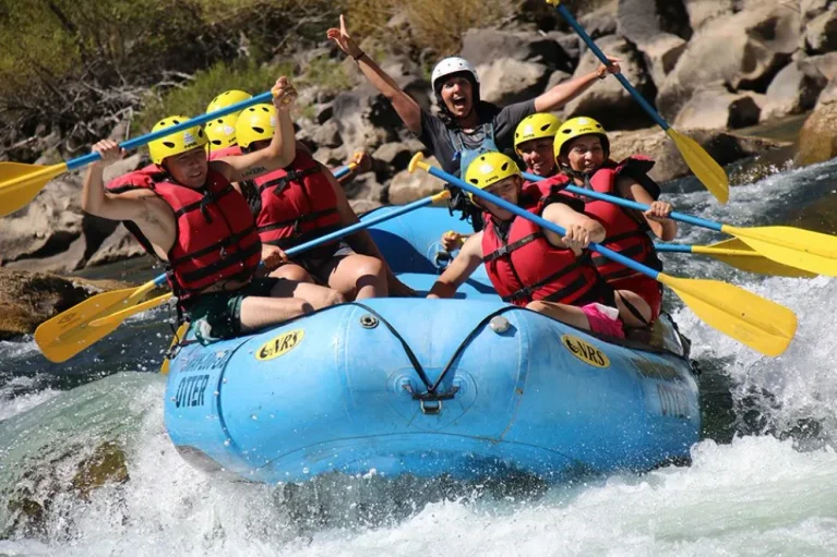 De los rápidos del Aluminé a su propia empresa: la neuquina que hizo historia en el rafting